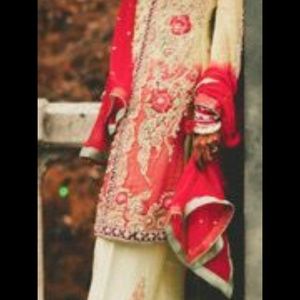 Gorgeous Indian outfit. Perfect for a wedding.